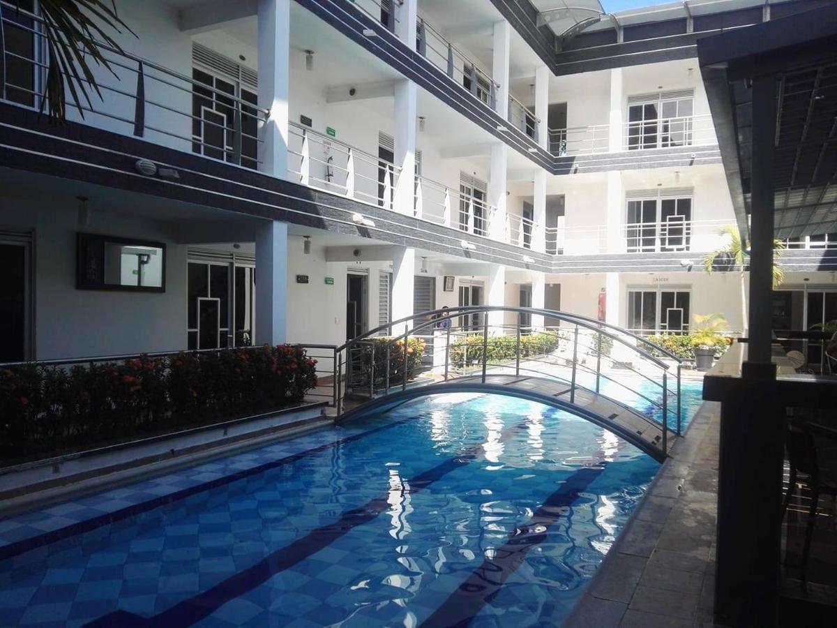 Confort Plaza Hotel 比亚维森西奥 外观 照片