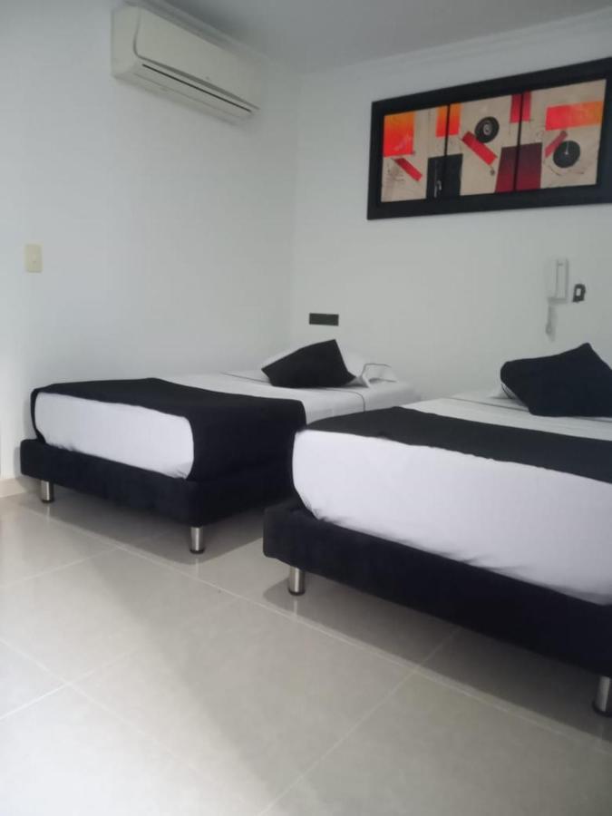 Confort Plaza Hotel 比亚维森西奥 外观 照片
